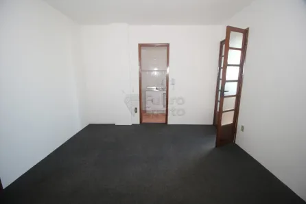 Apartamento com 2 Quartos para alugar, 57m² no Centro, Pelotas