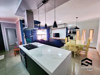 Apartamento com 5 Quartos para alugar, 217m² no Mar e Céu, Guarujá