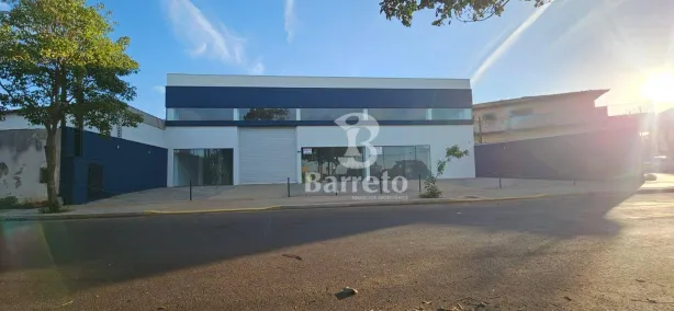 Galpão/Depósito/Armazém para alugar, 435m² no Messiânico, Londrina
