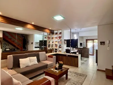 Casa de Condomínio com 3 Quartos à venda, 200m² no Ipanema, Porto Alegre