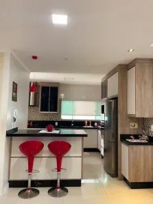 Casa com 3 Quartos à venda, 296m² no Vila Lalau, Jaraguá do Sul