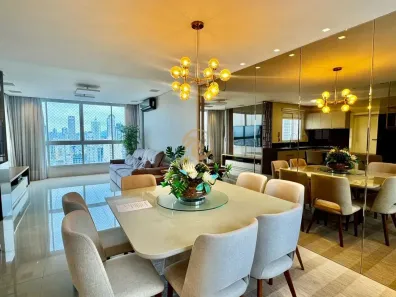 Apartamento com 4 Quartos para alugar, 140m² no Centro, Balneário Camboriú