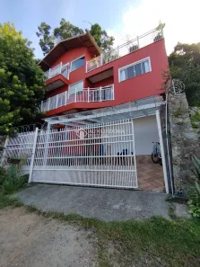 Casa com 2 Quartos à venda, 120m² no Morro das Pedras, Florianópolis