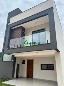 Sobrado com 3 Quartos à venda, 124m² no Barreirinha, Curitiba