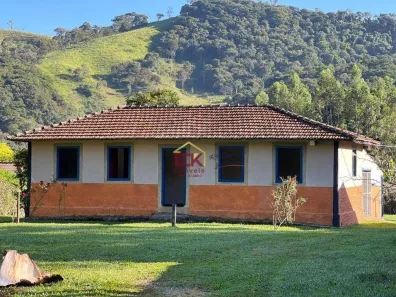 Casa com 3 Quartos à venda, 250m² no Centro, São Bento do Sapucaí