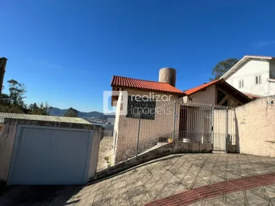 Casa com 3 Quartos para alugar, 218m² no Centro, Florianópolis