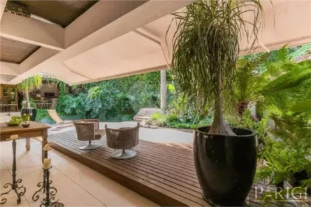 Casa com 4 Quartos para venda ou aluguel, 760m² no Três Figueiras, Porto Alegre