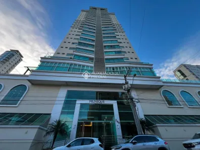 Apartamento com 3 Quartos à venda, 135m² no Meia Praia, Itapema