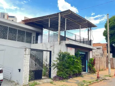 Casa com 3 Quartos à venda, 275m² no Taquaral, Campinas
