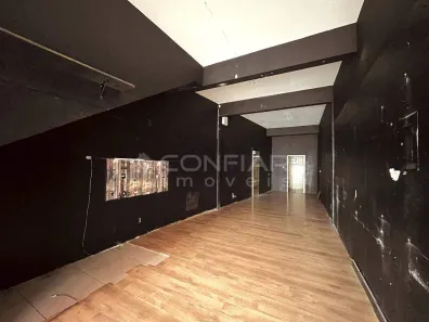 Sala Comercial com 1 Quarto para alugar, 50m² no Iririú, Joinville