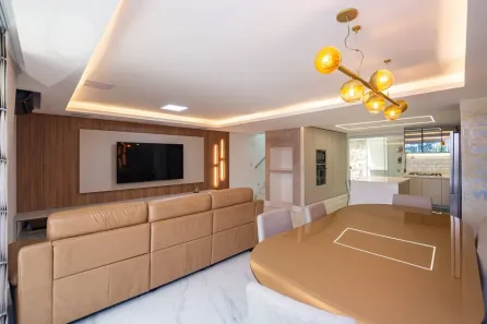 Casa de Condomínio com 4 Quartos à venda, 250m² no Charitas, Niterói