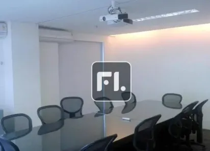 Sala Comercial à venda, 200m² no Vila Olímpia, São Paulo