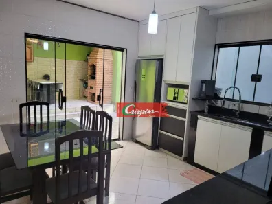 Sobrado com 3 Quartos à venda, 200m² no Jardim Presidente Dutra, Guarulhos