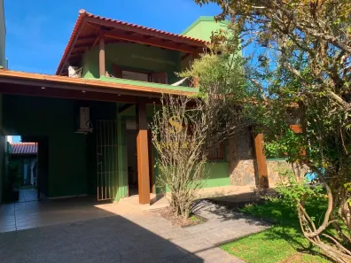 Casa com 4 Quartos à venda, 174m² no Canasvieiras, Florianópolis