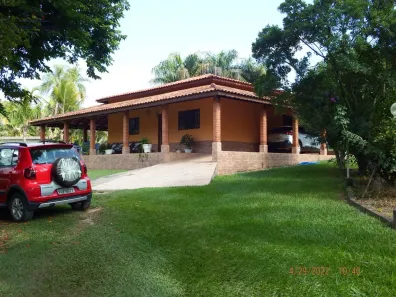 Fazenda/Sítio com 3 Quartos à venda, 200m² no Vila das Orquideas, Iperó