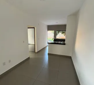 Casa com 2 Quartos à venda, 50m² no Jardim Canaã, Uberlândia