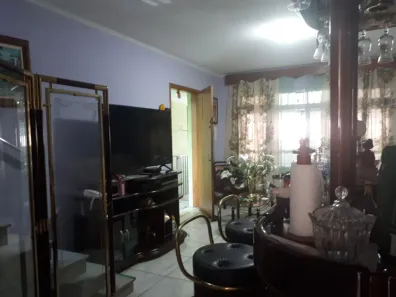 Sobrado com 3 Quartos à venda, 131m² no Jardim Teresa, São Paulo