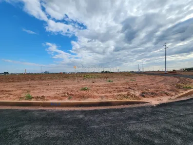 Lote/Terreno à venda, 215m² no Residencial Menezes 5, Bady Bassitt