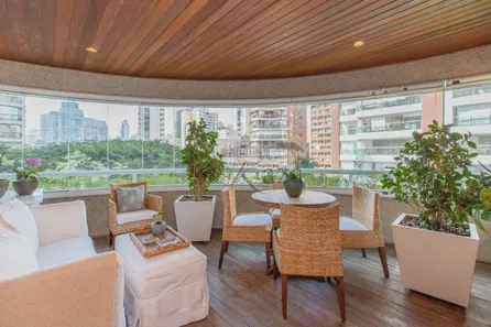 Apartamento com 4 Quartos à venda, 243m² no Vila Uberabinha, São Paulo