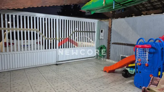 Casa com 2 Quartos à venda, 72m² no Antártica, Praia Grande