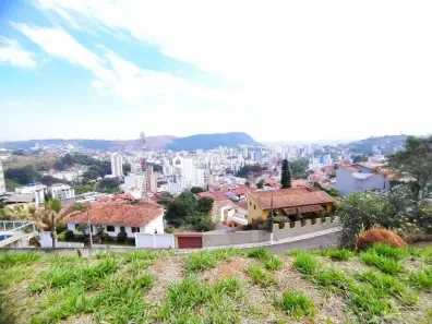 Lote/Terreno à venda, 385m² no Cidade Jardim, Juiz de Fora