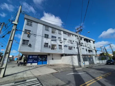 Apartamento com 3 Quartos para alugar, 137m² no São Gerardo, Fortaleza