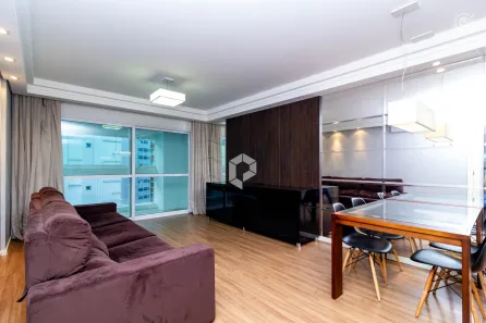 Apartamento com 2 Quartos para alugar, 97m² no Água Verde, Curitiba