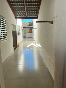 Casa com 3 Quartos para alugar, 128m² no Jardim Inconfidência, Uberlândia