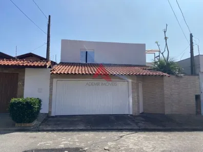 Casa com 5 Quartos para alugar, 270m² no Jardim Terras de São João, Jacareí