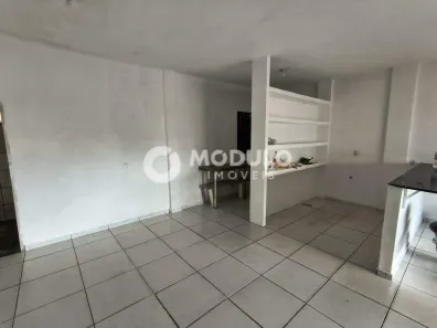 Ponto Comercial para alugar, 45m² no Granada, Uberlândia