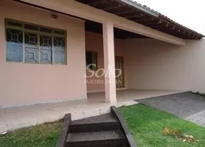 Casa com 3 Quartos à venda, 198m² no Cidade Jardim, Uberlândia