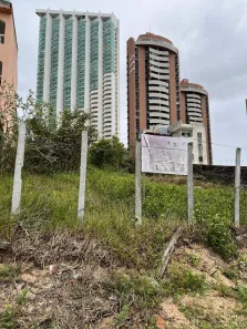 Lote/Terreno à venda, 450m² no Ponta Negra, Natal
