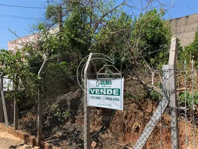 Lote/Terreno à venda, 250m² no Centro, Marília