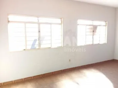 Sala Comercial para alugar, 30m² no Centro, São Carlos