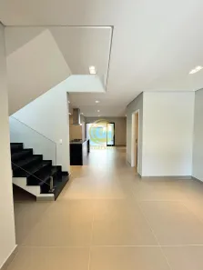 Casa de Condomínio com 3 Quartos à venda, 208m² no Jardim Jacinto, Jacareí