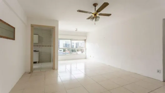 Apartamento com 2 Quartos para alugar, 66m² no Partenon, Porto Alegre