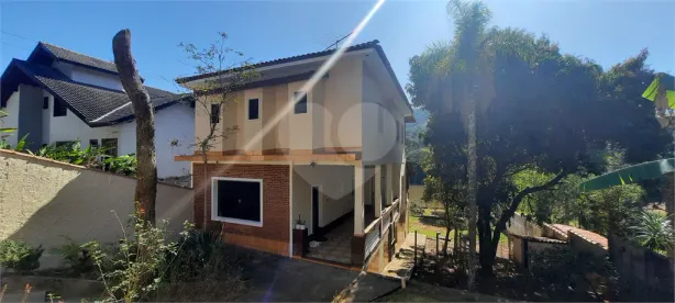 Casa de Condomínio com 3 Quartos à venda, 253m² no Caraguatá, Mairiporã