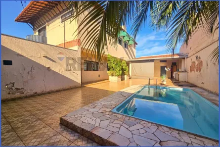 Sobrado com 4 Quartos à venda, 247m² no Centro, Barretos