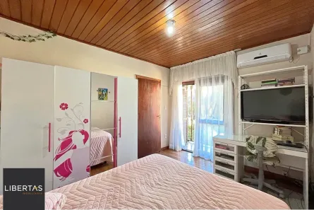 Casa com 4 Quartos à venda, 206m² no Nonoai, Porto Alegre