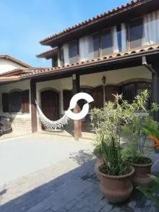 Casa com 6 Quartos à venda, 360m² no Piratininga, Niterói