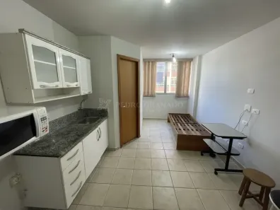 Apartamento com 1 Quarto para alugar, 30m² no Zona 07, Maringá