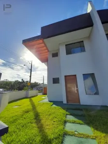 Sobrado com 3 Quartos à venda, 114m² no Forquilhas, São José