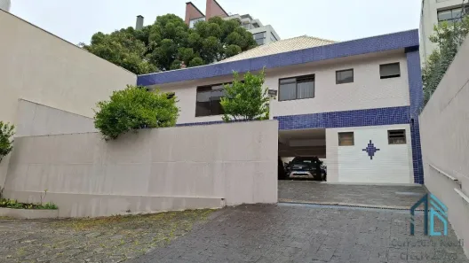 Casa com 7 Quartos à venda, 349m² no Bacacheri, Curitiba