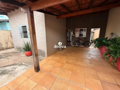 Casa com 3 Quartos à venda, 133m² no São José, Uberaba
