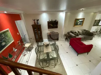 Sobrado com 4 Quartos à venda, 165m² no Gonzaga, Santos
