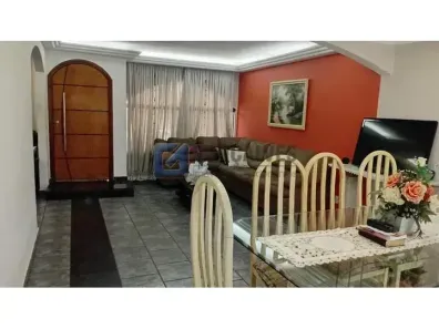 Casa com 6 Quartos à venda, 276m² no Jordanópolis, São Bernardo do Campo