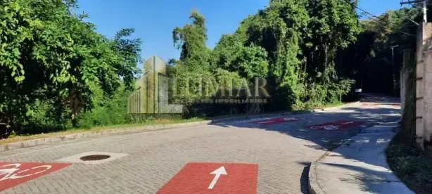 Lote/Terreno à venda, 600m² no Piratininga, Niterói
