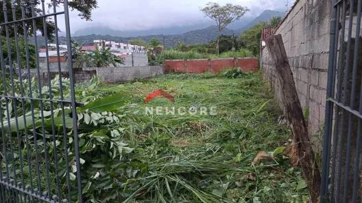 Lote/Terreno à venda, 360m² no Balneário Gardem Mar, Caraguatatuba