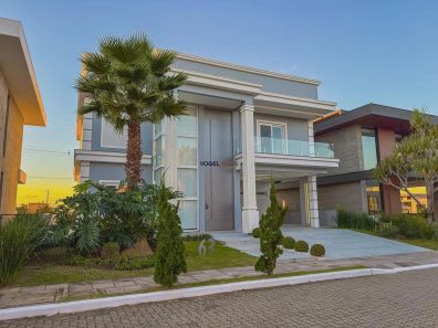 Casa de Condomínio com 3 Quartos à venda, 300m² no Marechal Rondon, Canoas