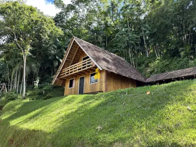 Fazenda/Sítio com 4 Quartos à venda, 10000m² no Rio dos Cedros, Rio dos Cedros